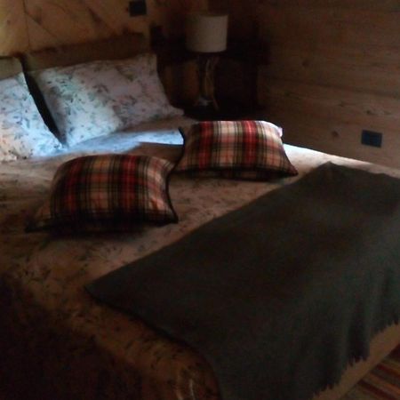 ليمون بييمونت B&B L'Abric - Centro Storico Di Limonetto الغرفة الصورة